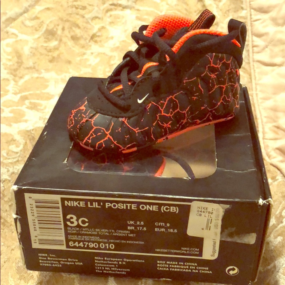 Nike lil posite👟 size 3c💫⭐️